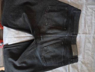 Vaqueros negros hombre