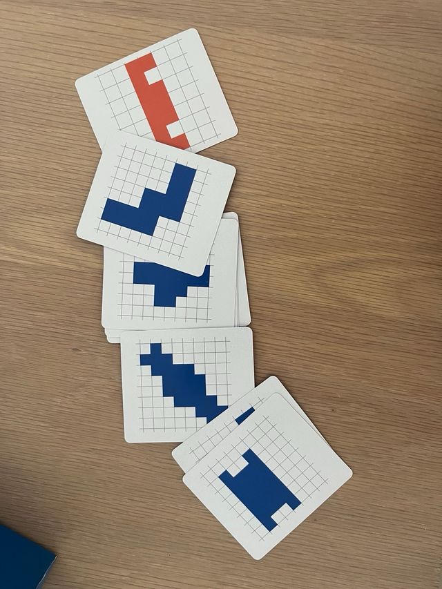 Shape Shift: Juego de reflejos