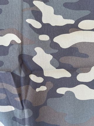 Retal tela algodon camuflaje: 0.39x0.64m