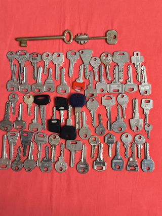 61 LLAVES HIERRO USADAS MANUALIDADES COLECCIÓN 