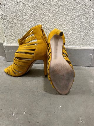 Sandalias tacón Zara amarillas - 38