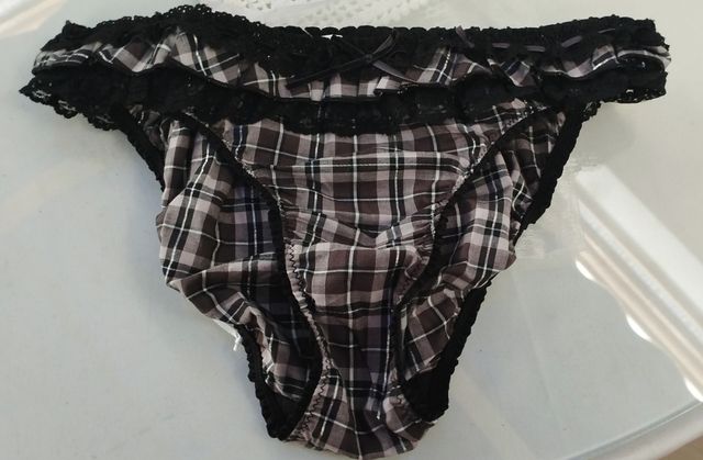 Braguita Oysho cuadros gris-negro-plata