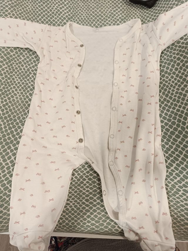 Pijama bebé recién nacido