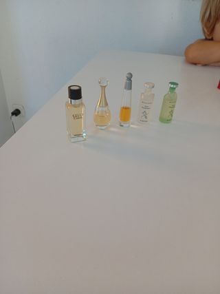 Miniaturas perfumes variadas