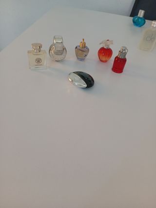 Miniaturas perfumes variadas
