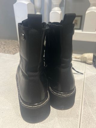 Botas Mustang negras - talla 38