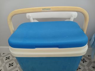 Nevera azul c/ placas hielo
