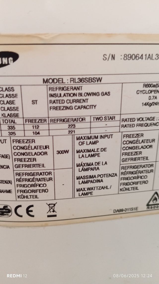 Accesorios nevera: bandejas, hielera y cajoncitos