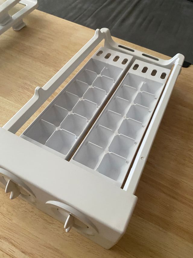 Accesorios nevera: bandejas, hielera y cajoncitos
