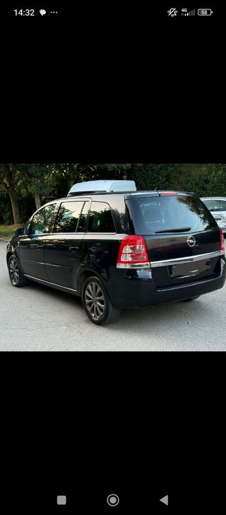 Opel Zafira 2010