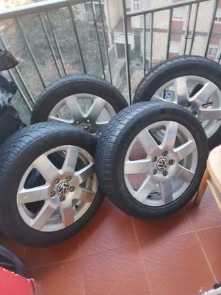 4 Neumáticos VW 16" con llantas