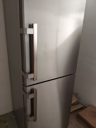 Liebherr frigorífico acero inoxidable