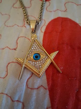 Collar Ojo de Horus dorado