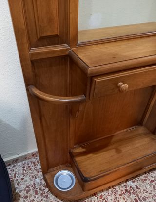 URGENTE VENDER!!!!!  por cambio Recibidor rústico 