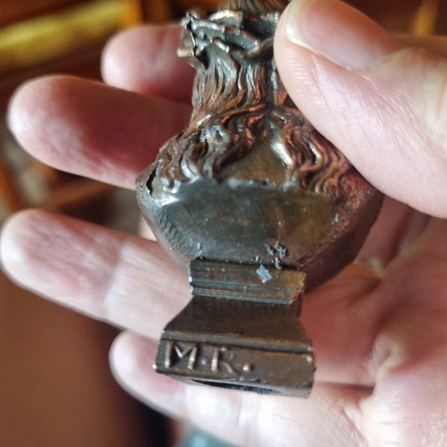 Busto Jesucristo metal antiguo