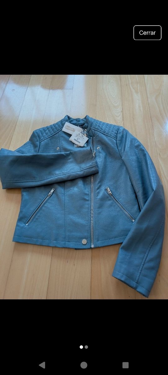 Cazadora cuero Stradivarius azul S