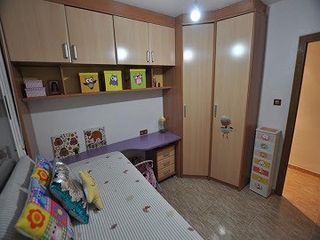 Muebles completo mitorio.juvenil.mesa y sillas de 