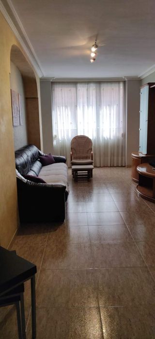 Muebles completo mitorio.juvenil.mesa y sillas de 