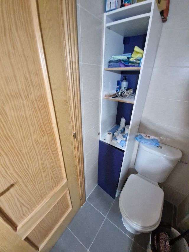 Armario baño blanco y azul