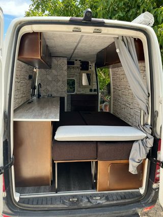 Mercedes-Benz Sprinter 2011