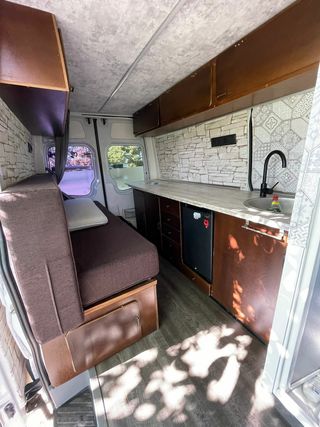Mercedes-Benz Sprinter 2011