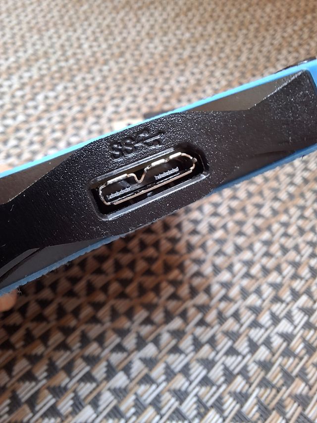 ADATA SSD externo 240gb