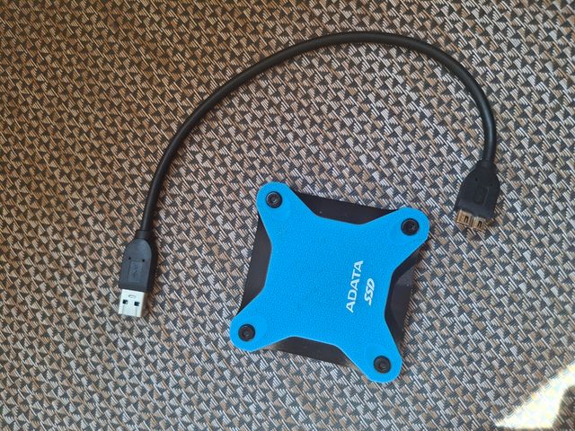 ADATA SSD externo 240gb
