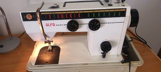 Máquina de coser Alfa