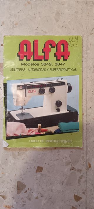 Máquina de coser Alfa