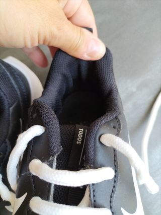 Zapatillas Nike Blancas/Negras - 36.5