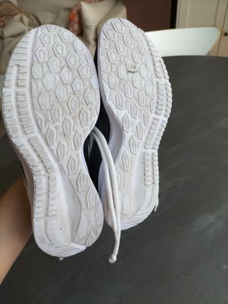 Zapatillas Nike Blancas/Negras - 36.5