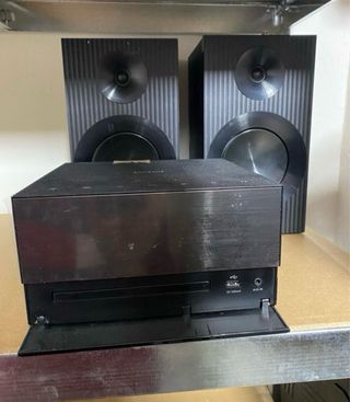 Equipo música Samsung MMJ330 con altavoces