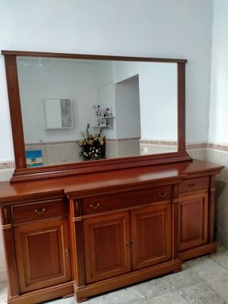 Mueble Comedor con Espejo