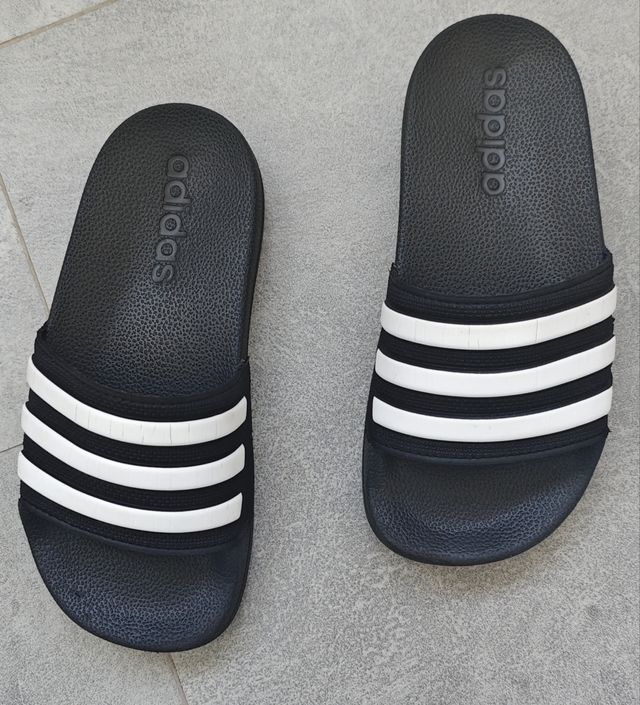 Chanclas Adidas niño talla 29
