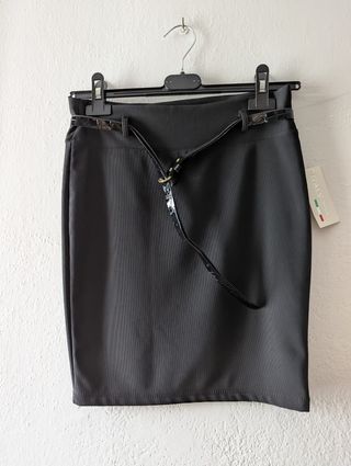 Gonna nera corta, tg M