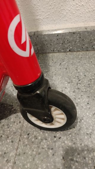 Patinete rojo Decathlon
