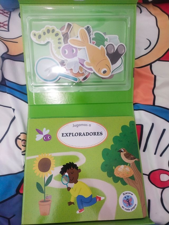 Jugamos a exploradores. Libro + piezas puzle
