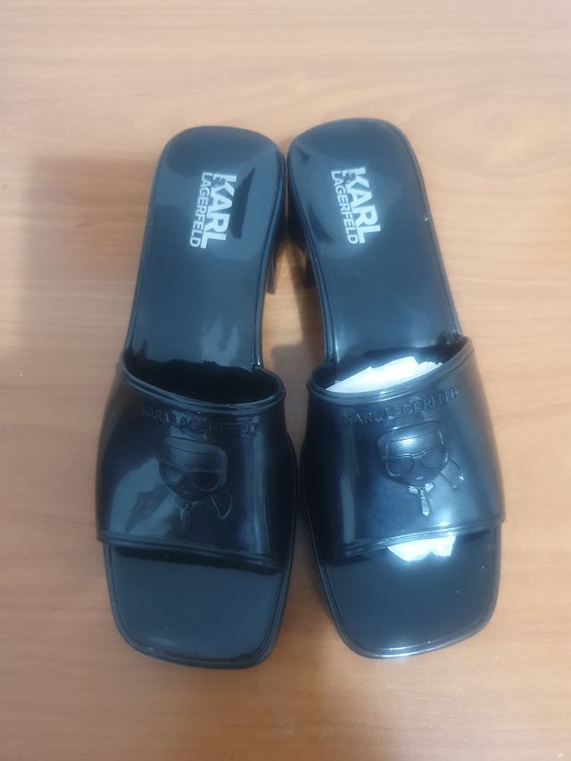 Sandalias Karl Lagerfeld negras