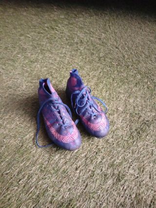 Zapatos fútbol niño/a azul/rosa