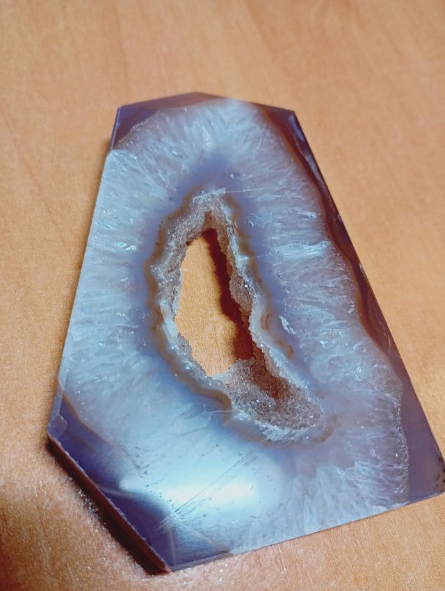 Agata azul con geoda