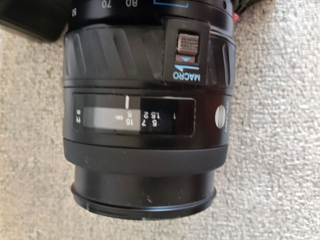 Minolta Dynax 5xi + obiettivo Zoom + filtri