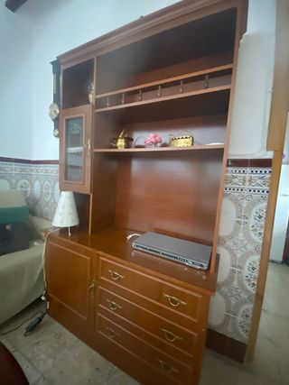 Estantería madera clásica