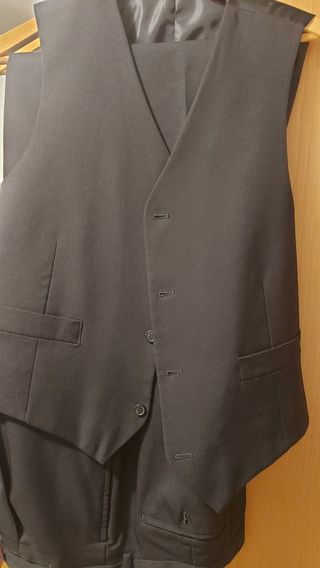 Traje caballero negro