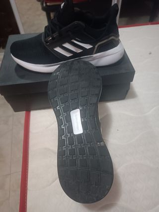Zapatillas Adidas - Talla 42.5