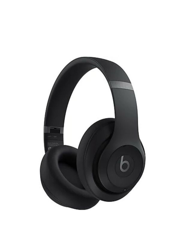 Auriculares Beats Studio Pro negros