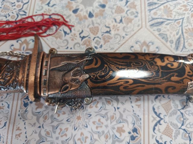 Daga decorativa: edición limitada