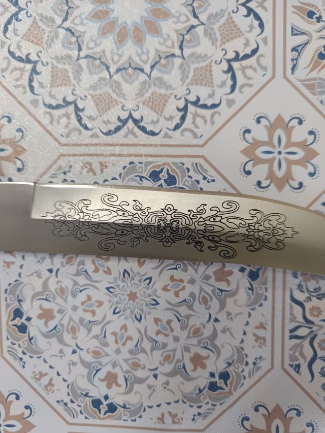 Daga decorativa: edición limitada