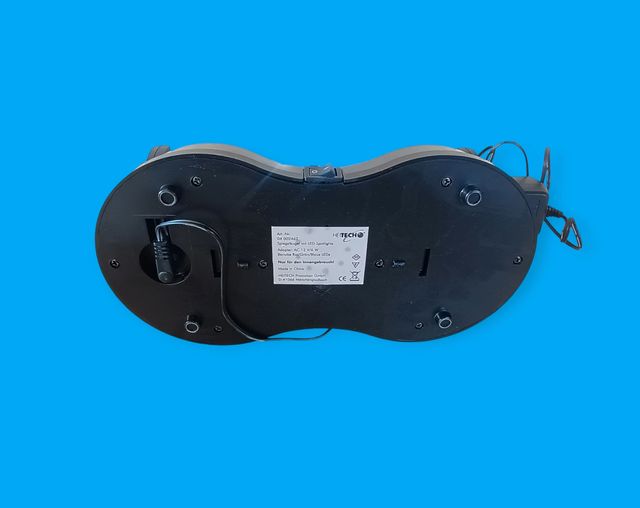 Esfera giratoria con espejos y leds.