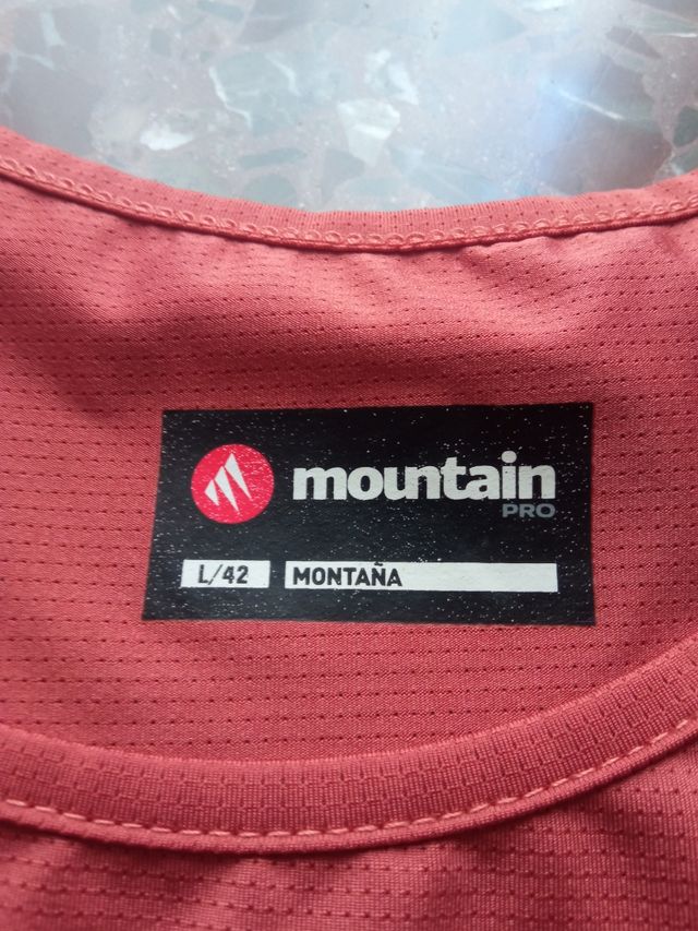 Top deportivo Mountain