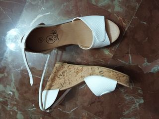 Sandalias blancas 